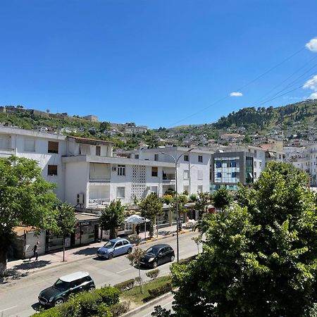 Hotel Freskia Gjirokastër Exteriör bild